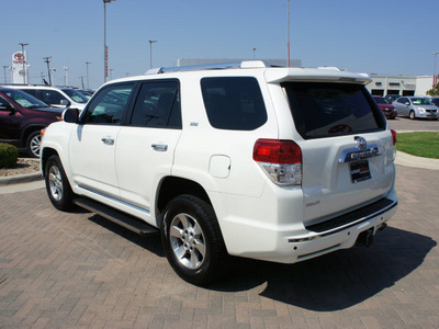 toyota 4runner 2011 white suv sr5 gasoline 6 cylinders 2 wheel drive automatic 76087