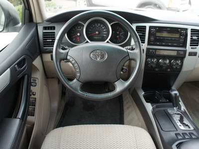 toyota 4runner 2007 white suv sr5 gasoline 6 cylinders rear wheel drive automatic 76087