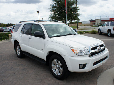 toyota 4runner 2007 white suv sr5 gasoline 6 cylinders rear wheel drive automatic 76087