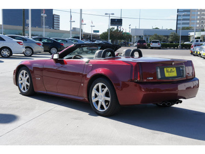 cadillac xlr 2006 dk  red gasoline 8 cylinders rear wheel drive automatic 77043