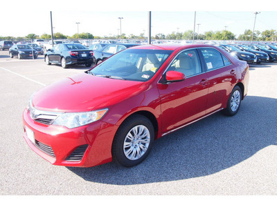 toyota camry 2012 red sedan le gasoline 4 cylinders front wheel drive automatic 77074