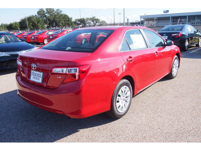 toyota camry 2012 red sedan le gasoline 4 cylinders front wheel drive automatic 77074