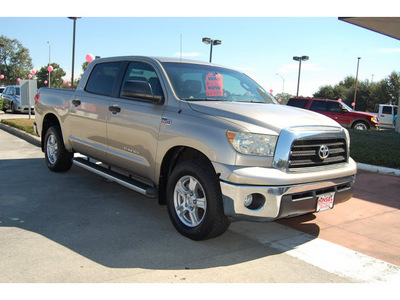 toyota tundra 2008 tan sr5 8 cylinders automatic with overdrive 77706