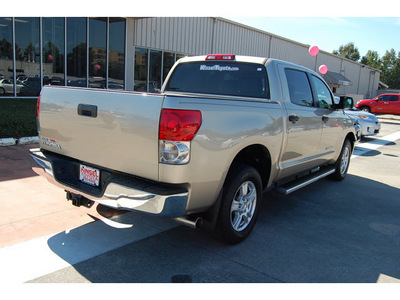 toyota tundra 2008 tan sr5 8 cylinders automatic with overdrive 77706