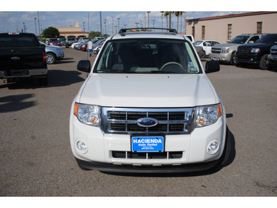 ford escape 2009 white suv xlt gasoline 4 cylinders front wheel drive automatic 78539