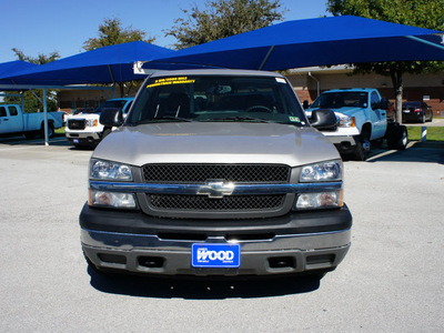 chevrolet silverado 1500 2005 silver gasoline 6 cylinders rear wheel drive automatic 76210