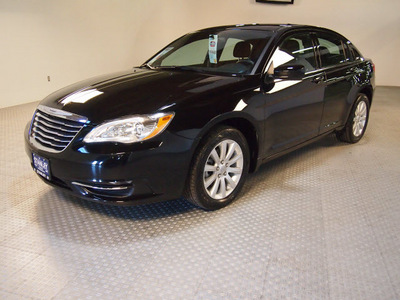 chrysler 200 2012 black sedan touring gasoline 4 cylinders front wheel drive automatic 75219