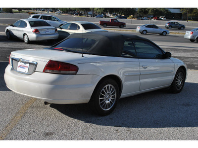 chrysler sebring 2004 white touring gasoline 6 cylinders front wheel drive automatic 78217