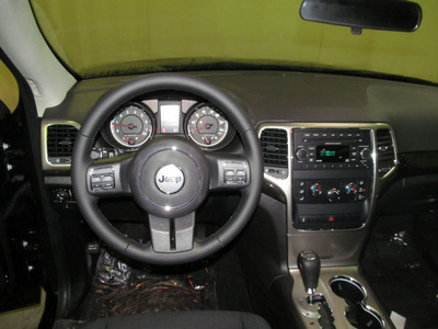 jeep grand cherokee 2013 black suv laredo gasoline 6 cylinders 4 wheel drive automatic 44883