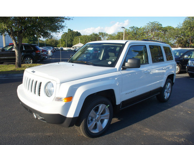 jeep patriot 2013 white suv latitude gasoline 4 cylinders front wheel drive automatic 33157