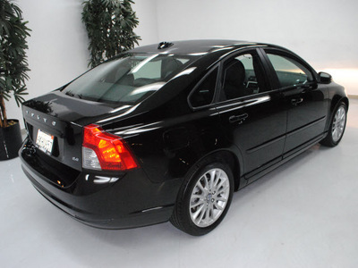 volvo s40 2010 black sedan 2 4i gasoline 5 cylinders front wheel drive automatic 91731