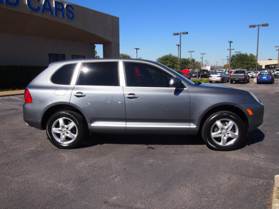 porsche cayenne 2005 dk  gray suv gasoline 6 cylinders all whee drive automatic 75075