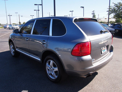 porsche cayenne 2005 dk  gray suv gasoline 6 cylinders all whee drive automatic 75075