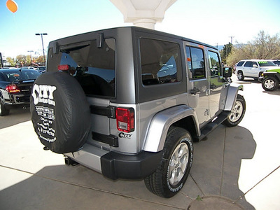 jeep wrangler 2013 silver suv unlimited sahara gasoline 6 cylinders 4 wheel drive automatic 81212