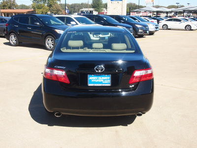 toyota camry 2007 black sedan le v6 gasoline 6 cylinders front wheel drive automatic 76049