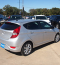 hyundai accent 2013 silver hatchback se gasoline 4 cylinders front wheel drive automatic 76049