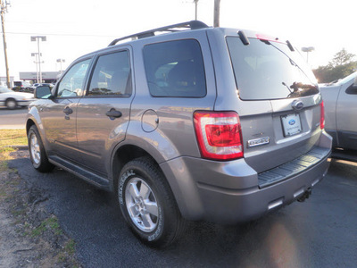 ford escape 2009 gray suv xlt gasoline 4 cylinders front wheel drive automatic 32401