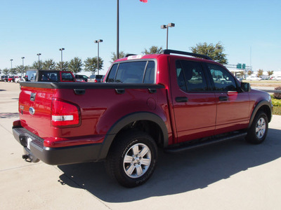 ford explorer sport trac 2010 dk  red suv xlt gasoline 6 cylinders 2 wheel drive automatic with overdrive 76018