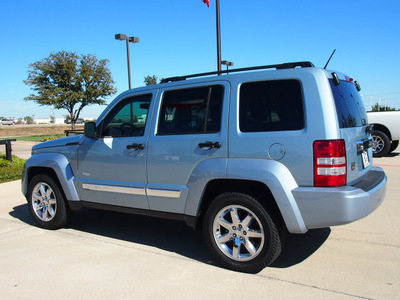 jeep liberty 2012 lt  blue suv latitude gasoline 6 cylinders 2 wheel drive automatic 76018