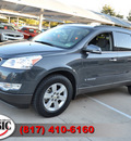 chevrolet traverse 2009 dk  gray suv lt gasoline 6 cylinders front wheel drive automatic 76051