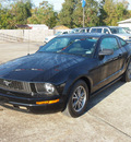 ford mustang 2005 black coupe v6 deluxe gasoline 6 cylinders rear wheel drive automatic 77662
