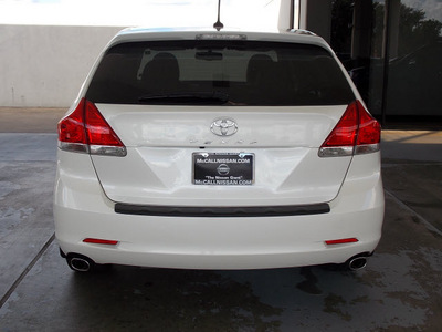 toyota venza 2009 white wagon fwd v6 gasoline 6 cylinders front wheel drive automatic with overdrive 77477