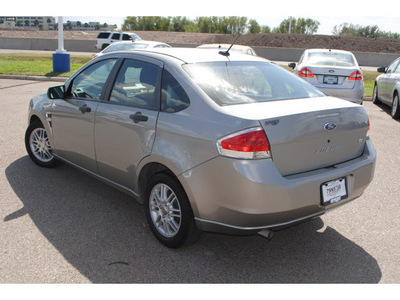 ford focus 2008 gray sedan se gasoline 4 cylinders front wheel drive automatic 78572