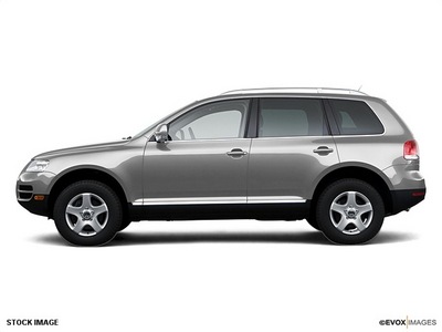 volkswagen touareg 2007 suv v6 gasoline 6 cylinders all whee drive 6 speed automatic w tiptronic 78411