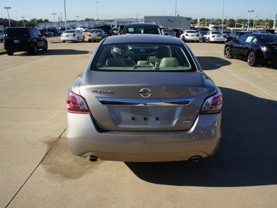nissan altima 2013 dk  gray sedan 2 5 s gasoline 4 cylinders front wheel drive automatic 75150