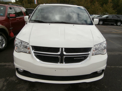 dodge grand caravan 2011 white van crew flex fuel 6 cylinders front wheel drive automatic 13502