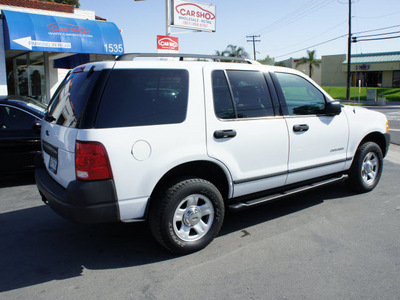 ford explorer 2004 white suv xlt 6 cylinders automatic 92882