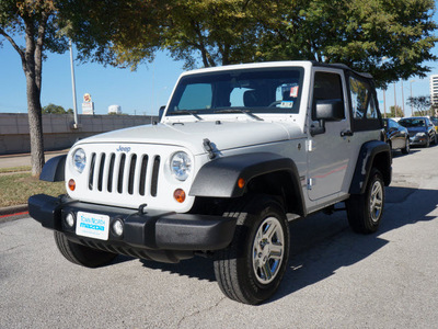 jeep wrangler 2011 white suv sport gasoline 6 cylinders 4 wheel drive automatic 75080