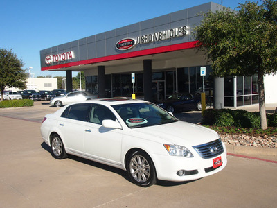 toyota avalon 2010 white sedan limited gasoline 6 cylinders front wheel drive automatic 76053