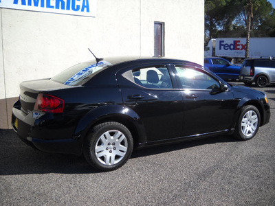 dodge avenger 2011 black sedan 4 cylinders automatic 79925