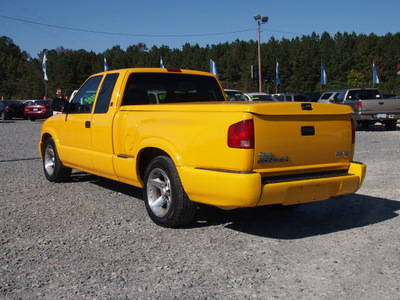 gmc sonoma 2003 yellow pickup truck sls gasoline 6 cylinders rear wheel drive automatic 27569
