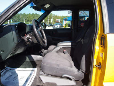 gmc sonoma 2003 yellow pickup truck sls gasoline 6 cylinders rear wheel drive automatic 27569