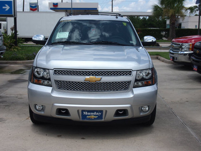 chevrolet tahoe 2013 silver suv flex fuel 8 cylinders 2 wheel drive 6 spd auto,elec cntlled texas ed onstar, 6 months of directi 77090