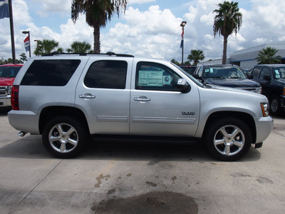 chevrolet tahoe 2013 silver suv flex fuel 8 cylinders 2 wheel drive 6 spd auto,elec cntlled texas ed onstar, 6 months of directi 77090