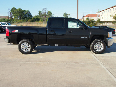 chevrolet silverado 2500hd 2013 black lt diesel 8 cylinders 4 wheel drive 6 speed automatic 77090