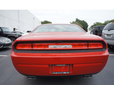 dodge challenger 2013 red coupe rallye redline appearance grou flex fuel 6 cylinders rear wheel drive automatic 33157