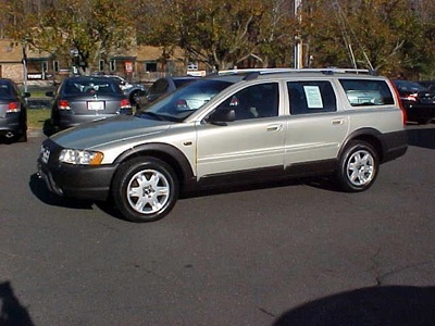 volvo xc70 2006 green wagon awd gasoline 5 cylinders all whee drive automatic 06019