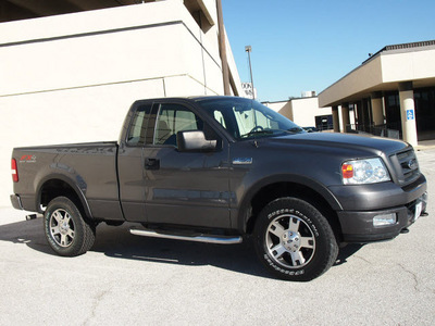 ford f 150 2004 dk  gray pickup truck fx4 gasoline 8 cylinders 4 wheel drive automatic with overdrive 76011