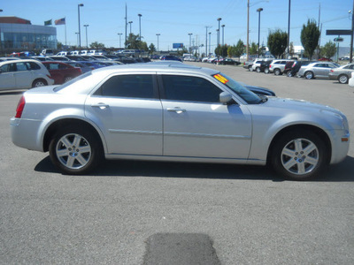 chrysler 300 2006 silver sedan touring gasoline 6 cylinders all whee drive automatic 99212
