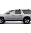 chevrolet suburban 2013 silver suv flex fuel 8 cylinders 2 wheel drive not specified 77090