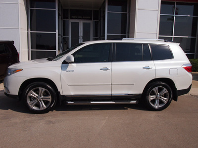 toyota highlander 2012 white suv limited gasoline 6 cylinders front wheel drive automatic with overdrive 77802