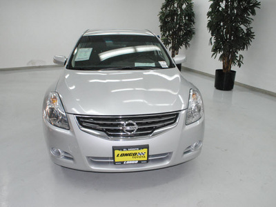 nissan altima 2012 silver sedan 2 5 s gasoline 4 cylinders front wheel drive automatic 91731