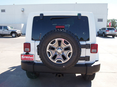 jeep wrangler unlimited 2013 white suv rubicon gasoline 6 cylinders 4 wheel drive automatic 77388