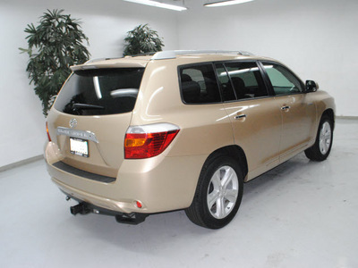 toyota highlander 2010 tan suv limited gasoline 6 cylinders front wheel drive automatic 91731
