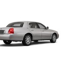 lincoln town car 2011 sedan flex fuel 8 cylinders rear wheel drive 4 speed automatic 77373