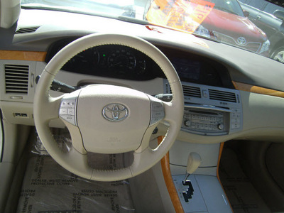 toyota avalon 2007 lt  brown sedan xls gasoline 6 cylinders front wheel drive automatic 75503